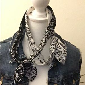 Women’s Tied Scarf Bandanna Headband Accessories pair of 2 Black and White